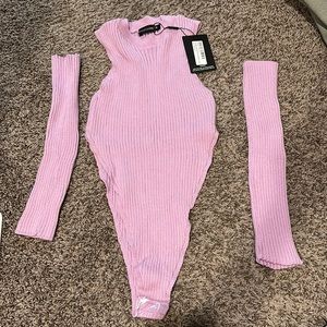 Never worn! Body suit with arm sleeves